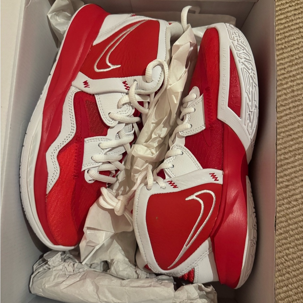 Kyrie basketball shoes men’s